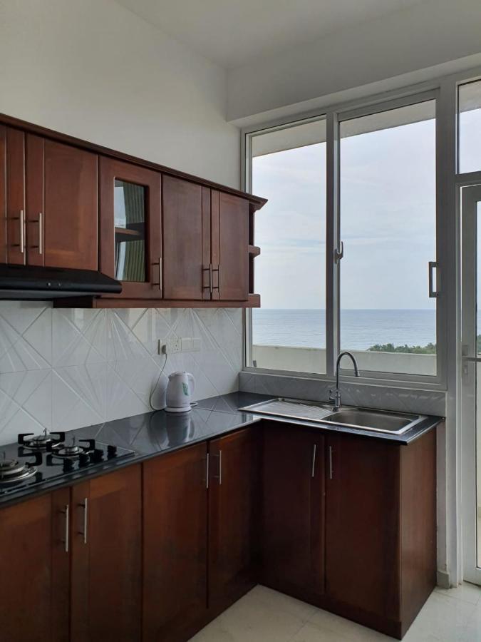 New 2 Bedroom Apartment, 100M Away From The Beach Dehiwala-Mount Lavinia Εξωτερικό φωτογραφία