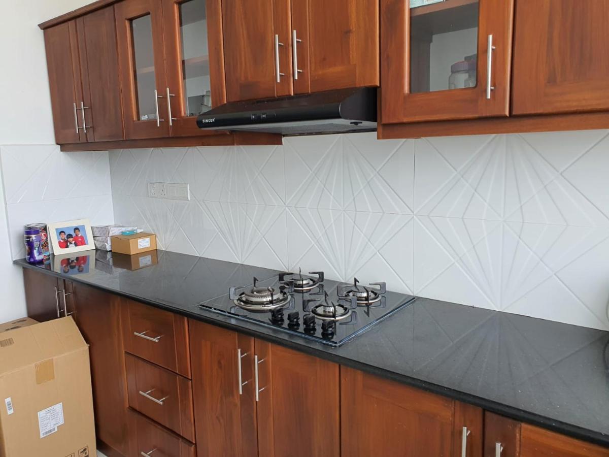 New 2 Bedroom Apartment, 100M Away From The Beach Dehiwala-Mount Lavinia Εξωτερικό φωτογραφία